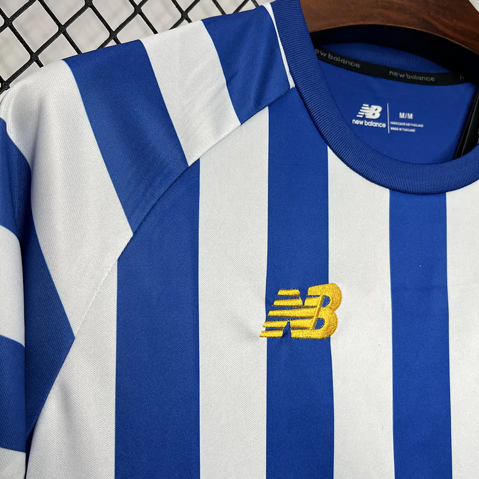 FC Porto - Equipamento de aquecimento 24/25 4
