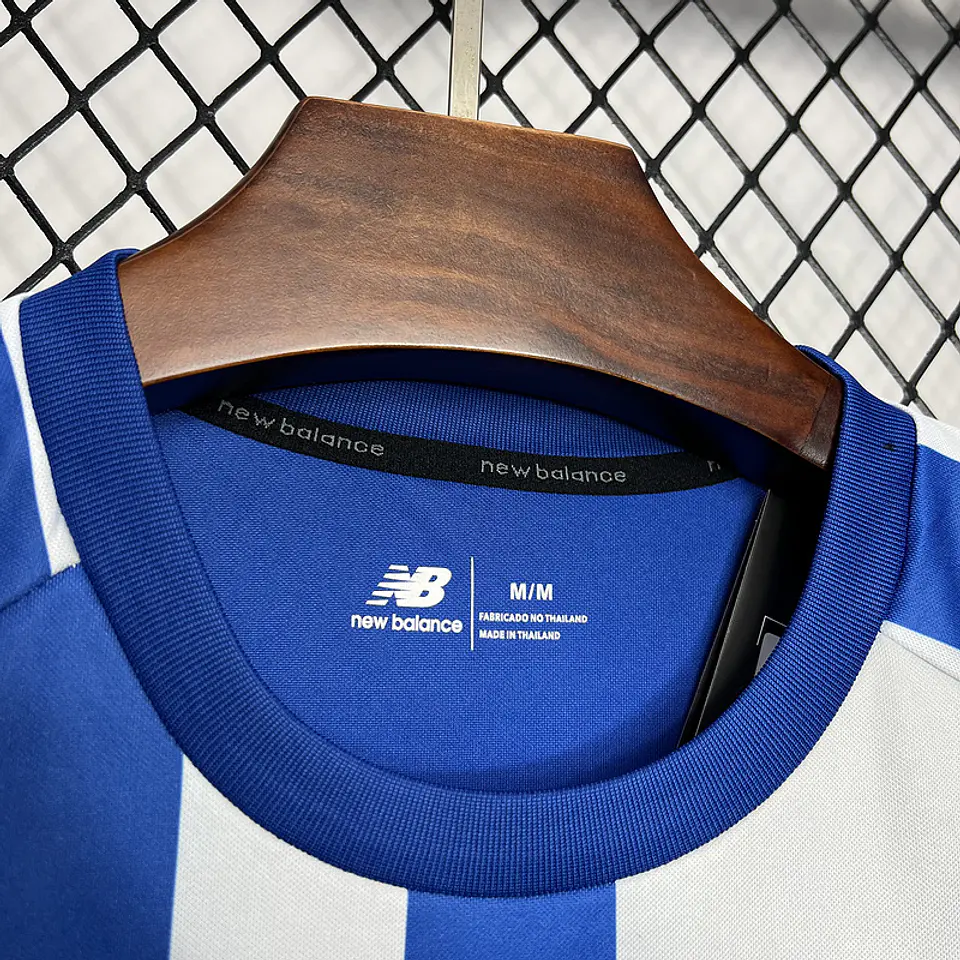 FC Porto - Equipamento de aquecimento 24/25 6