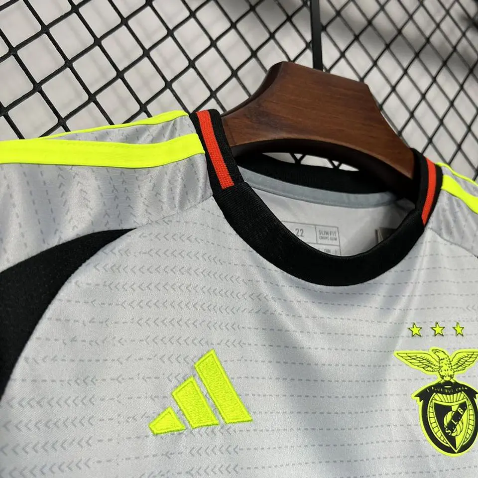 SL Benfica - Kit Criança Alternativo 24/25 3