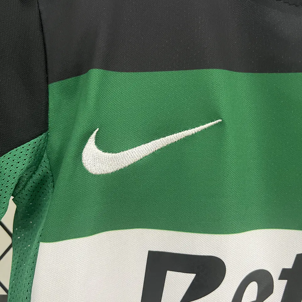 Sporting CP Criança - Equipamento Principal 24/25 3