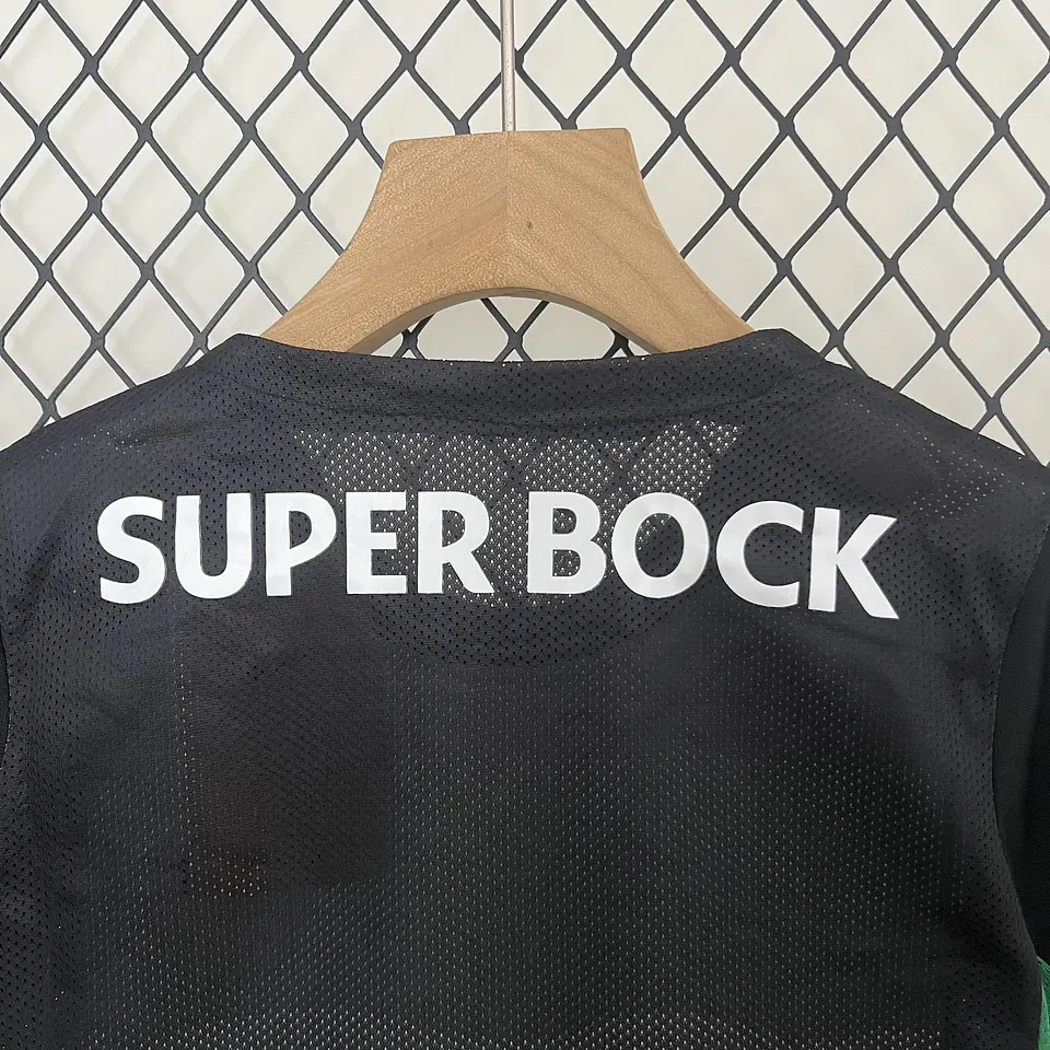 Sporting CP Criança - Equipamento Principal 24/25 5