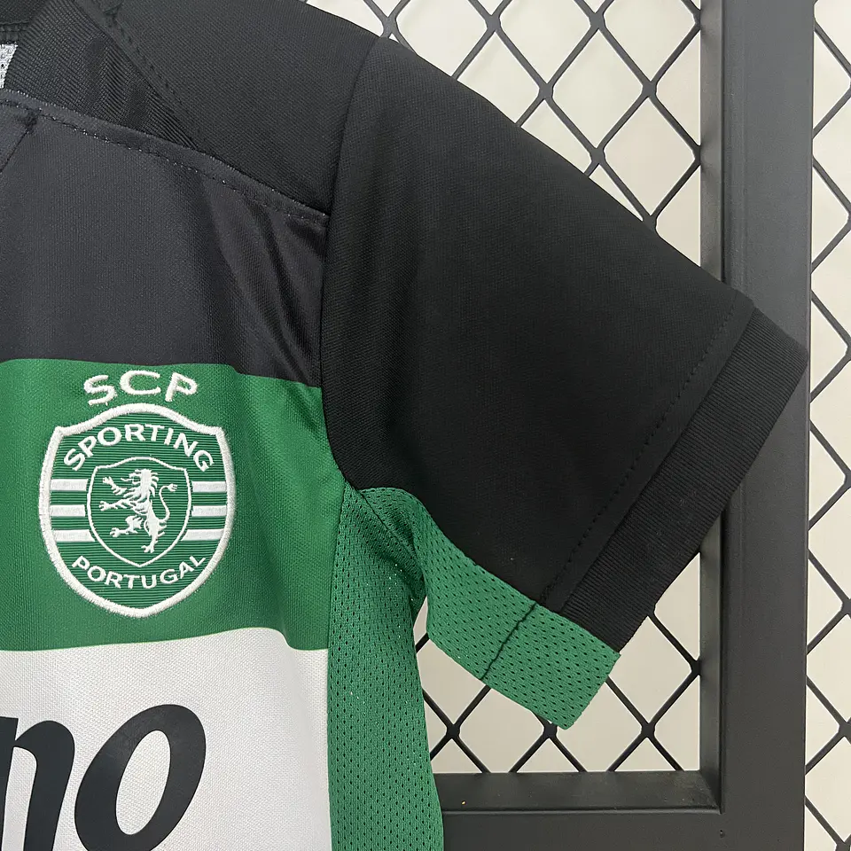 Sporting CP Criança - Equipamento Principal 24/25 9
