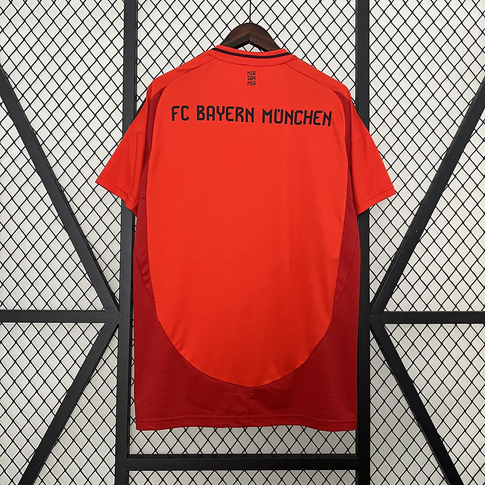 Bayern Munique - Equipamento Principal 24/25 6
