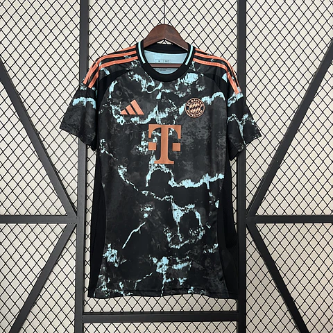 Bayern Munique - Equipamento Secundário 24/25