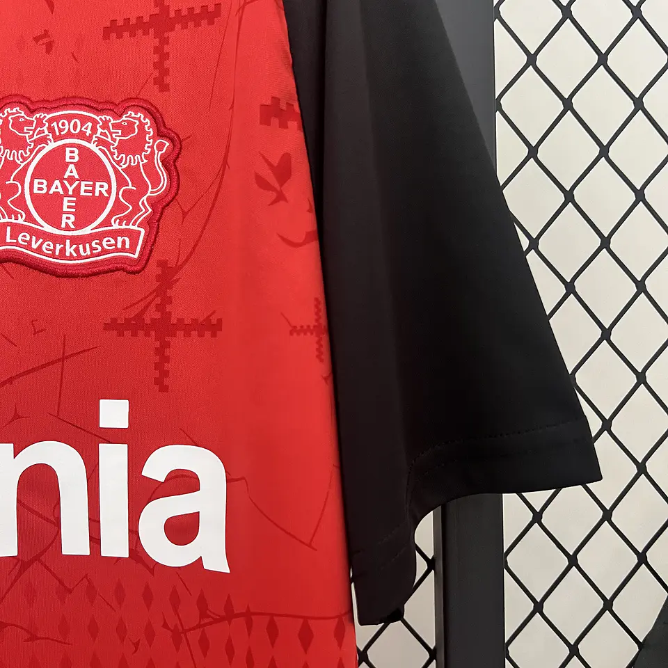 Bayer 04 Leverkusen - Equipamento Principal 24/25 2