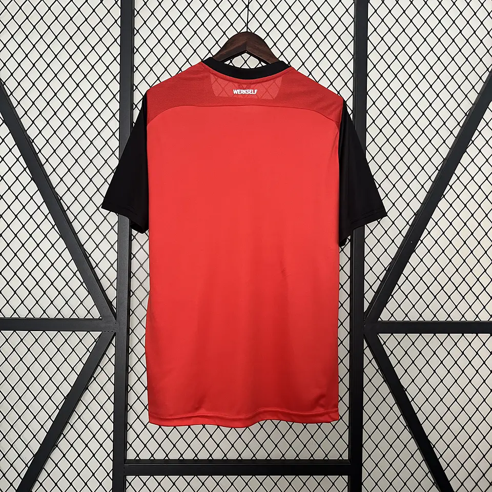Bayer 04 Leverkusen - Equipamento Principal 24/25 4