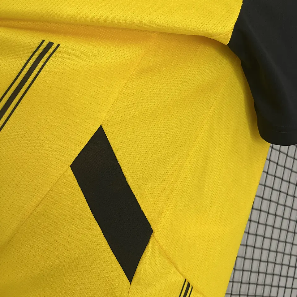 Dortmund - Equipamento Principal 24/25 8