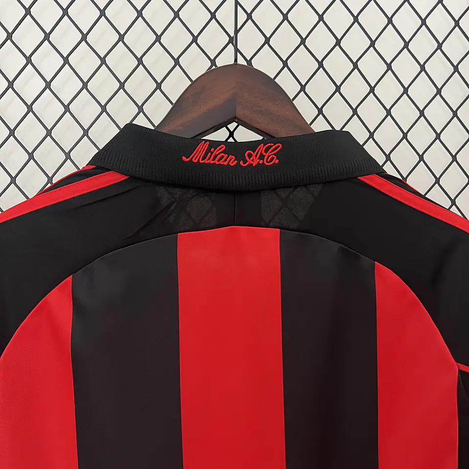AC Milan - Camisola Principal 01/02 Retro 2