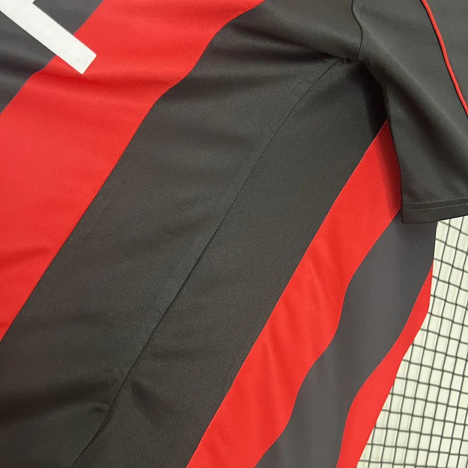 AC Milan - Camisola Principal 01/02 Retro 8