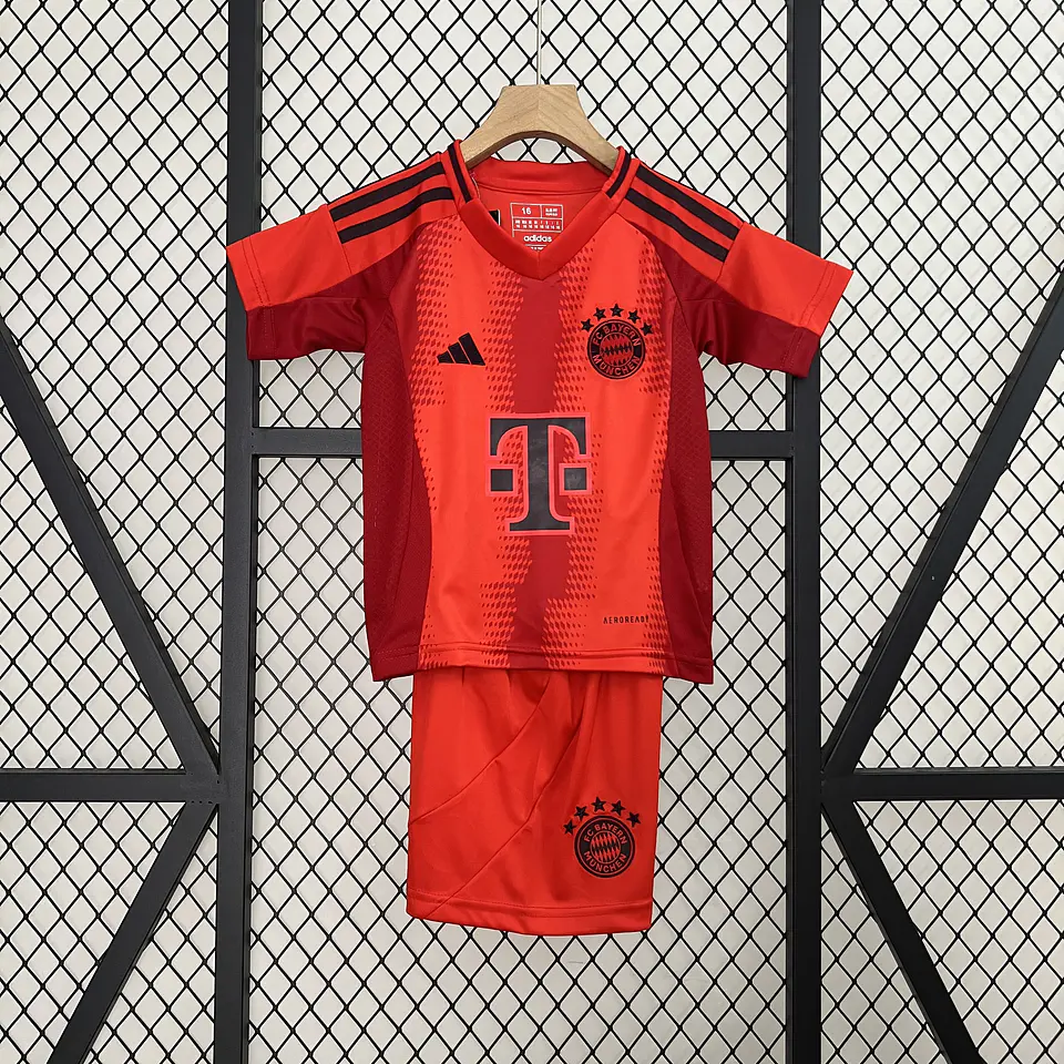 Bayern Munique Criança - Equipamento Principal 24/25 1