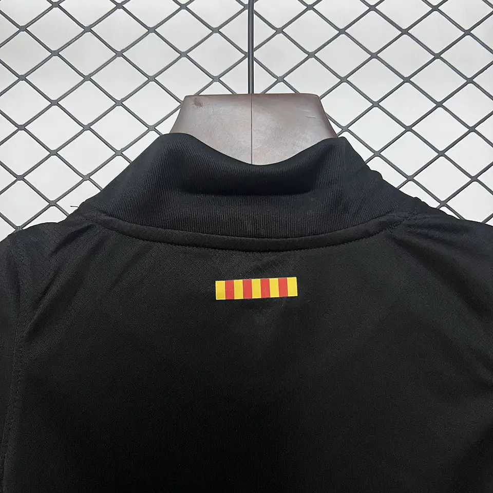 Barcelona Criança - Equipamento Secundário 24/25 7