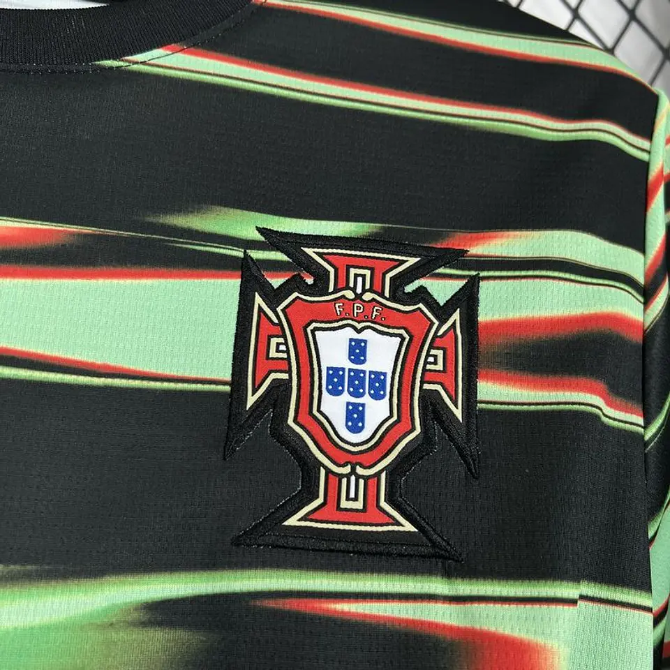 Portugal - Camisola de Aquecimento 2025 3