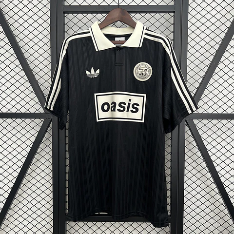 OASIS #25 - Preta