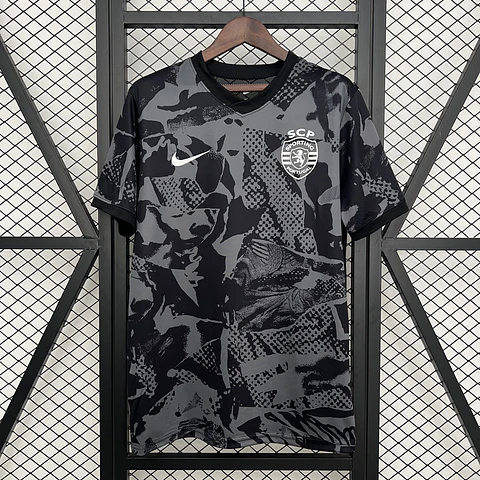 Sporting CP - Camisola de Aquecimento Preta 25/26