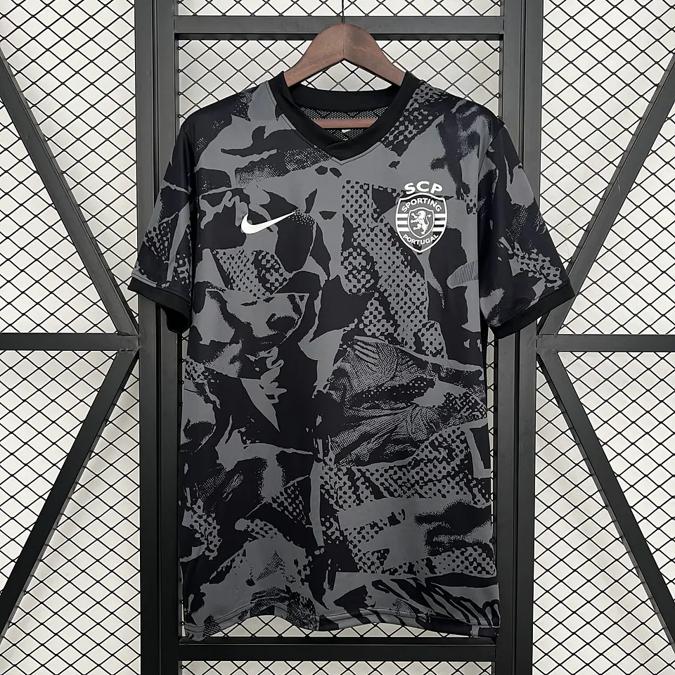 Sporting CP - Camisola de Aquecimento Preta 25/26 1
