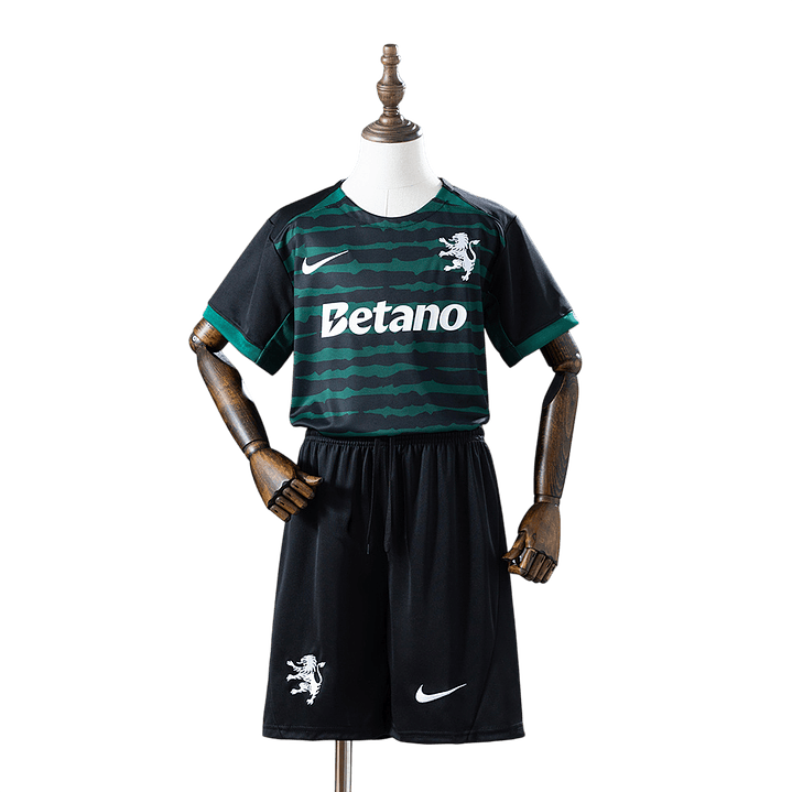 Sporting CP - Kit Criança Edição Natal 25/26 1
