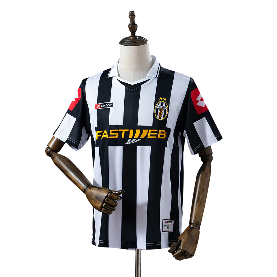 Juventus - Camisola Principal 01/02 Retro 1