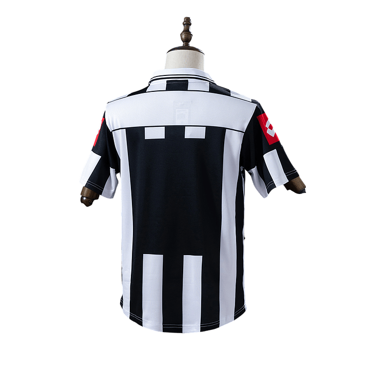 Juventus - Camisola Principal 01/02 Retro 2