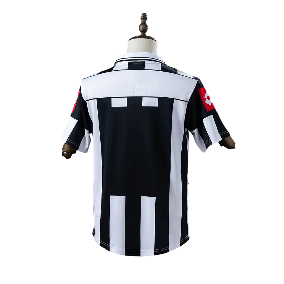 Juventus - Camisola Principal 01/02 Retro 2