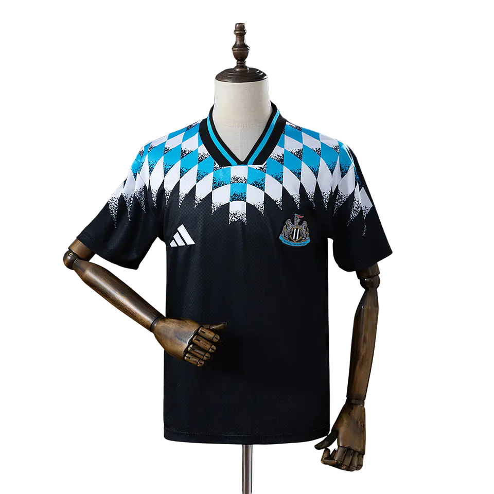 Newcastle - Camisola Edição Especial 26/27 1