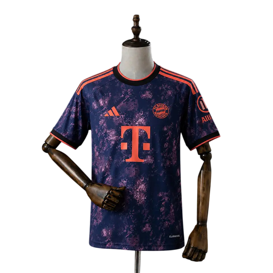 Bayern Munique - Terceira Camisola 26/27 1