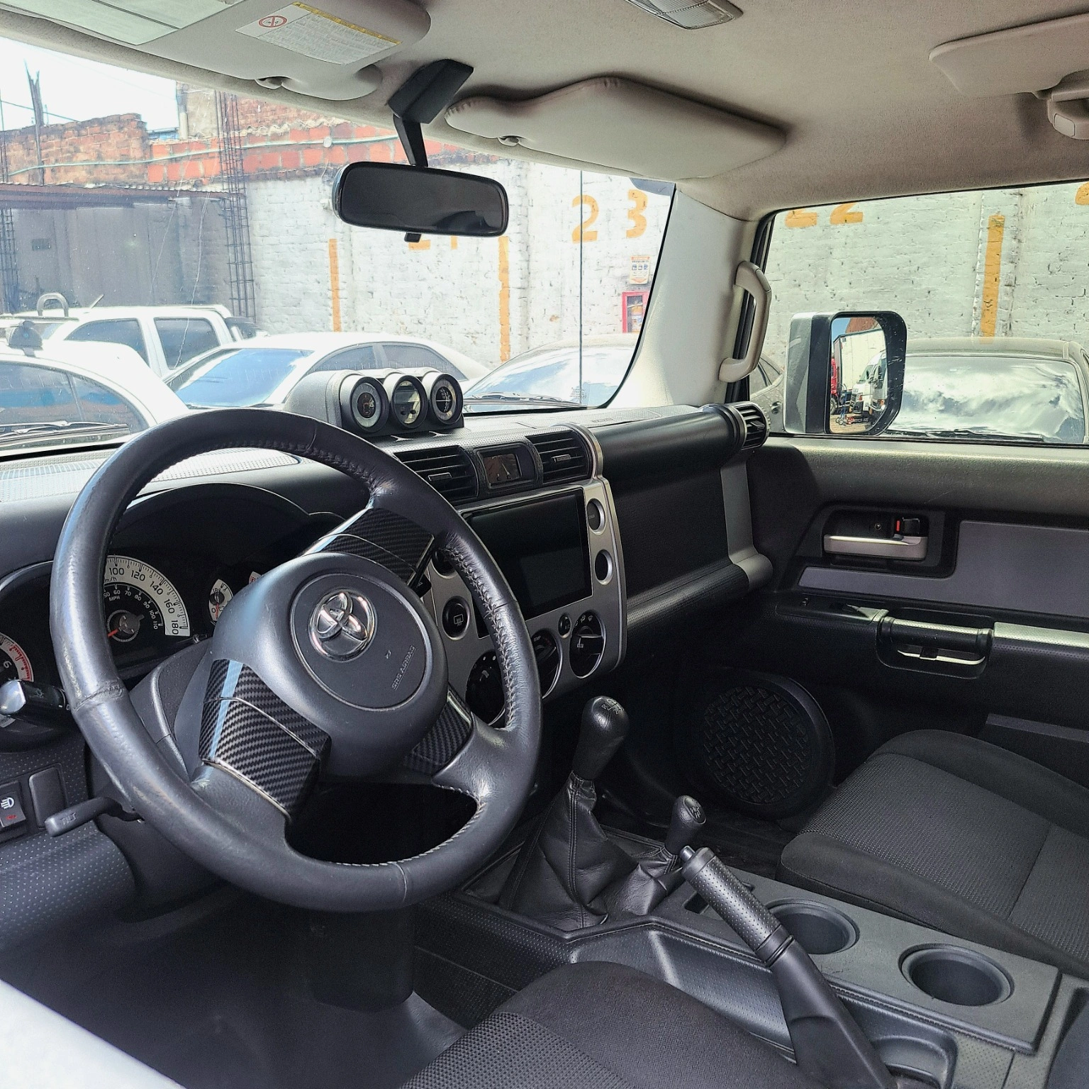 Toyota FJ Cruiser 4 L 2013  7