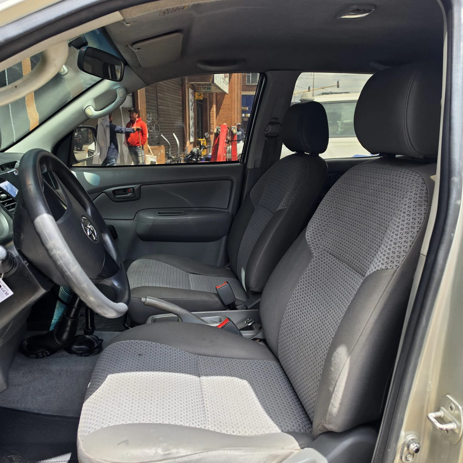 TOYOTA HILUX 2011 2.5 DIÉSEL 4X4 MECÁNICA 9