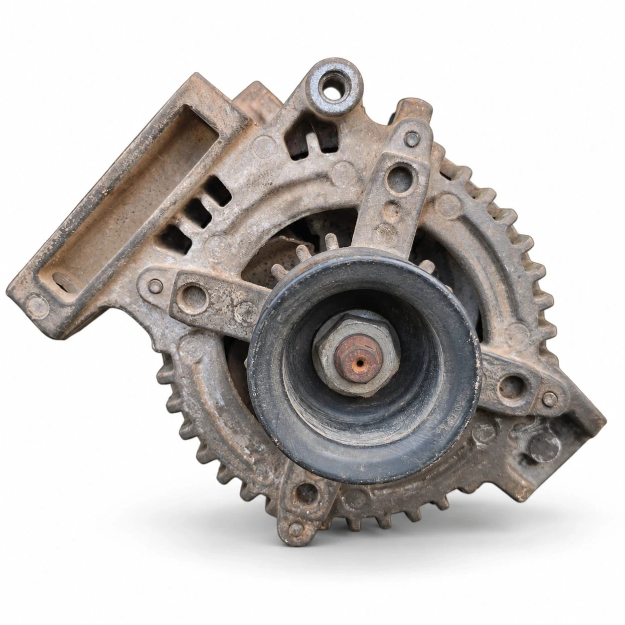 Alternador Toyota 1UR 3