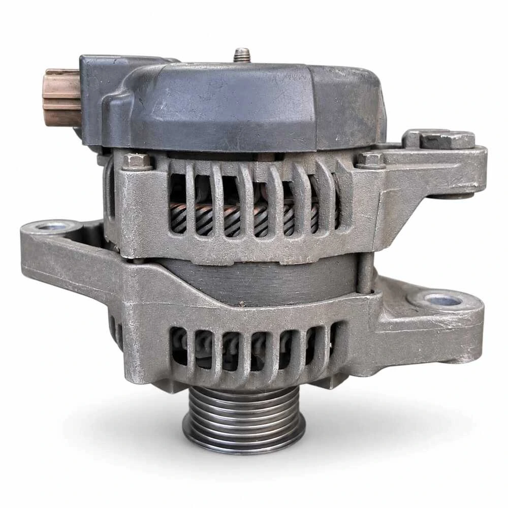Alternador Toyota 2TR 1