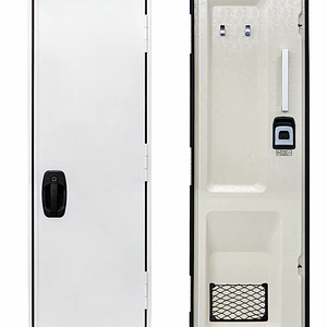 Puerta ingreso 1800x580 (izquierda)