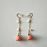 Aros con mini rosas coral