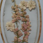 Joyero Ovalado de Resina con Flores Delphinium Rosado Claro