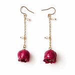 Aros de mini rosas fucsia naturales - Encapsulados en Resina