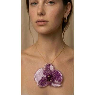 Collar Orquídea Print Natural - Encapsulada en Resina 