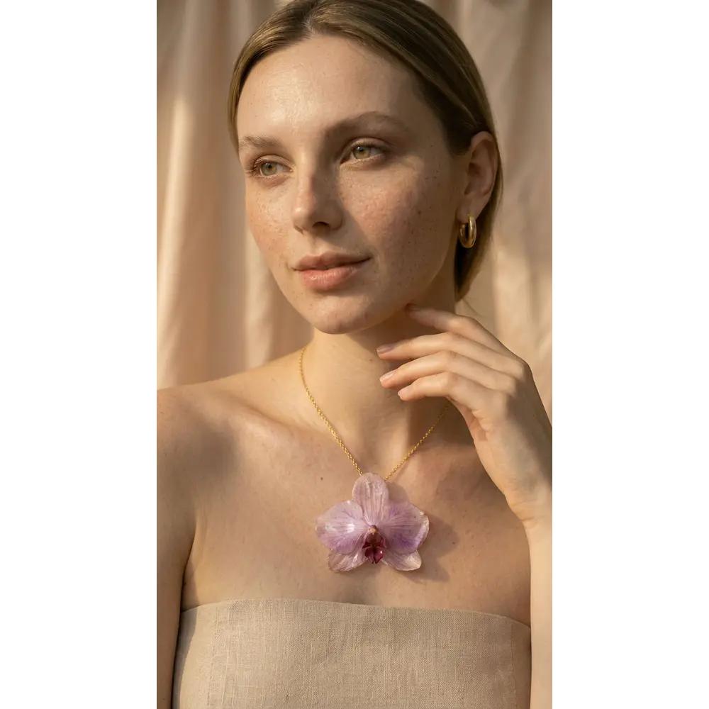  Collar Orquídea Natural  Aura - Encapsulada en Resina