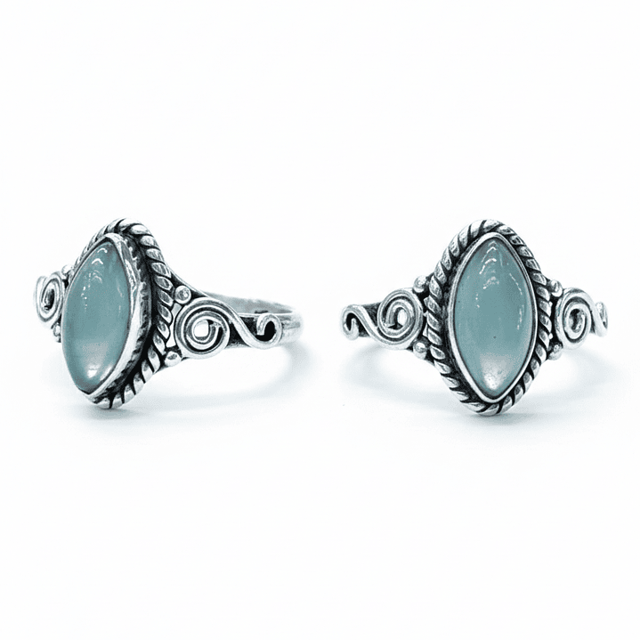 Anillo Ovalado con Piedra Calcedonia 1