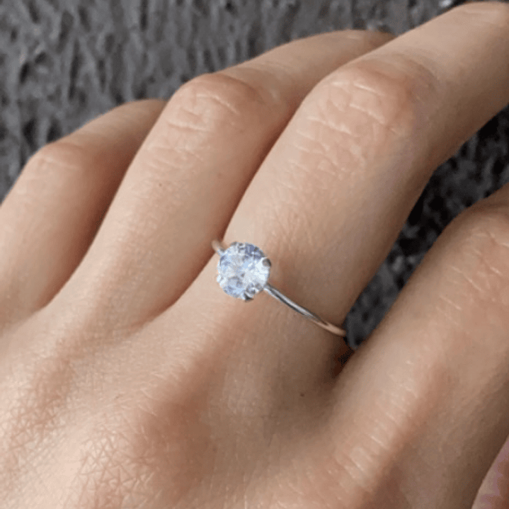 Anillo Solitario Delgado 2