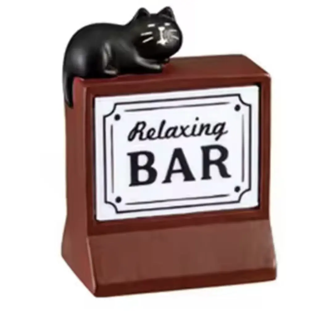 Gatitos Bar 18