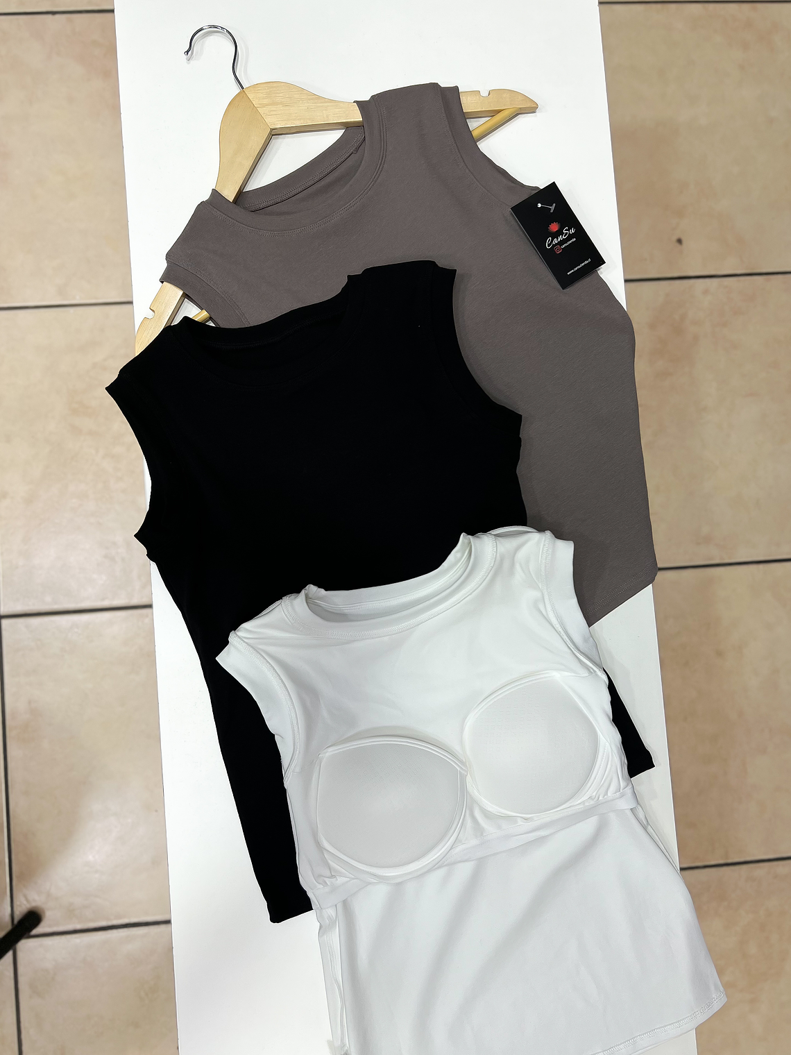 Top básica con sostén  1