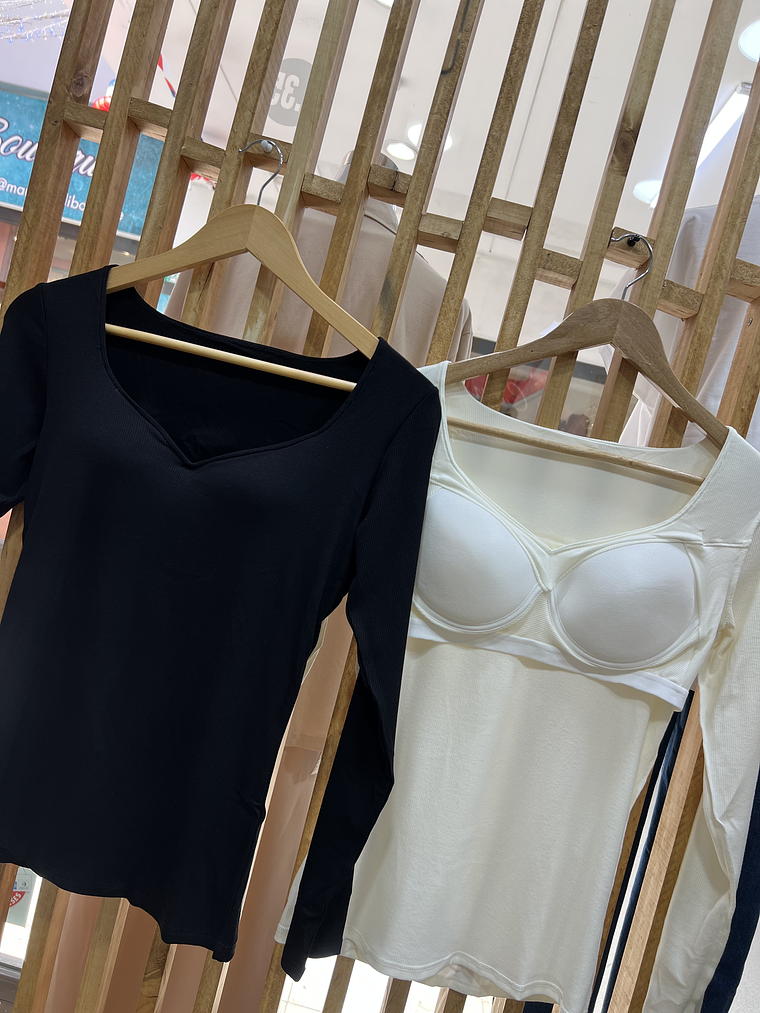 Básica con sostén corte corazón 1