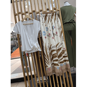 Palazzo Flora - Blanco/Cafe