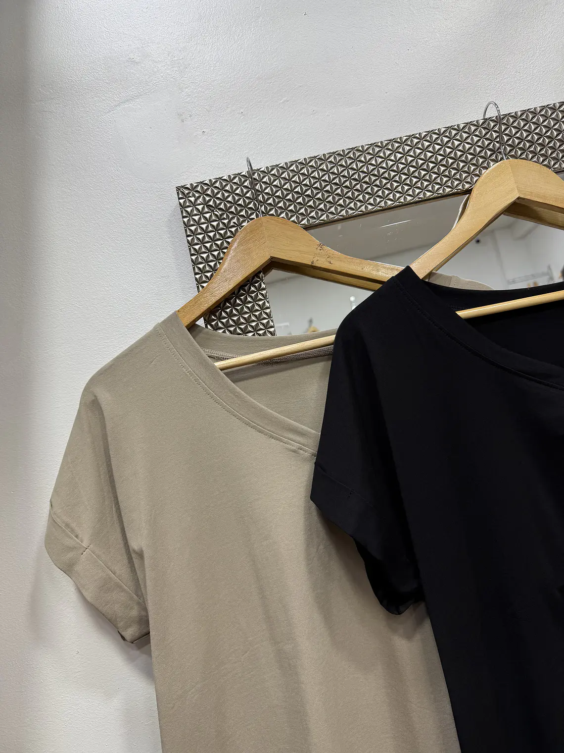 Polera basic V  1