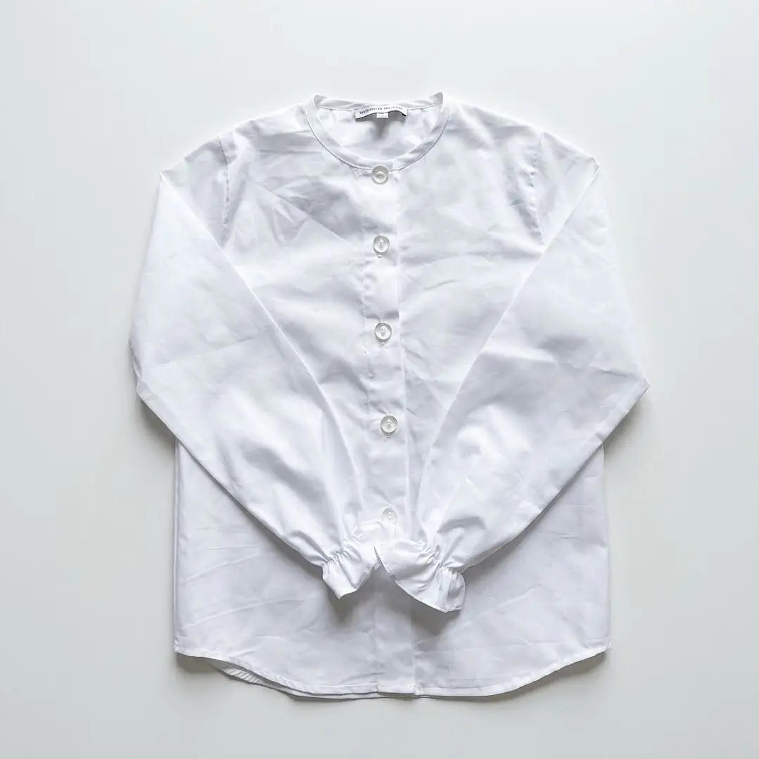 Blusa Branca sem Gola | Menina 1