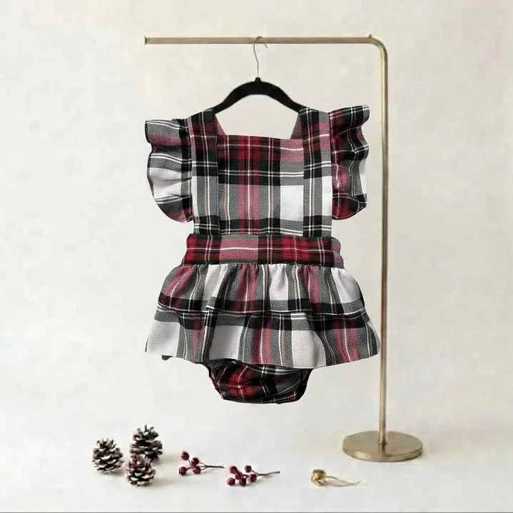 Vestido/Fofo Constança sem tule #XadrezBranco com laço Rabo de Peixe #VerdeGarrafa 2