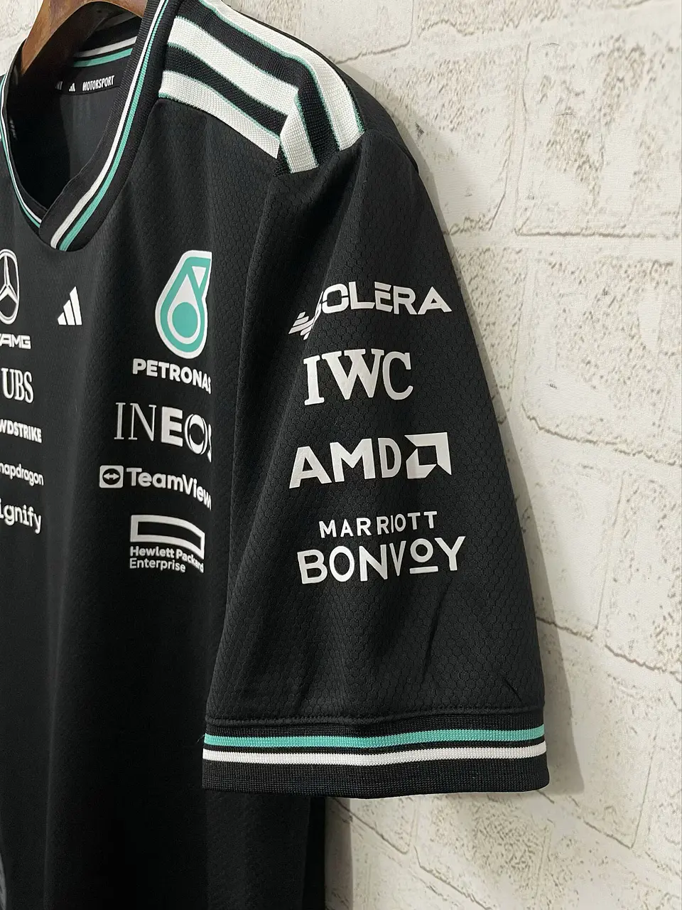 Camisola Mercedes Preta 2025 3