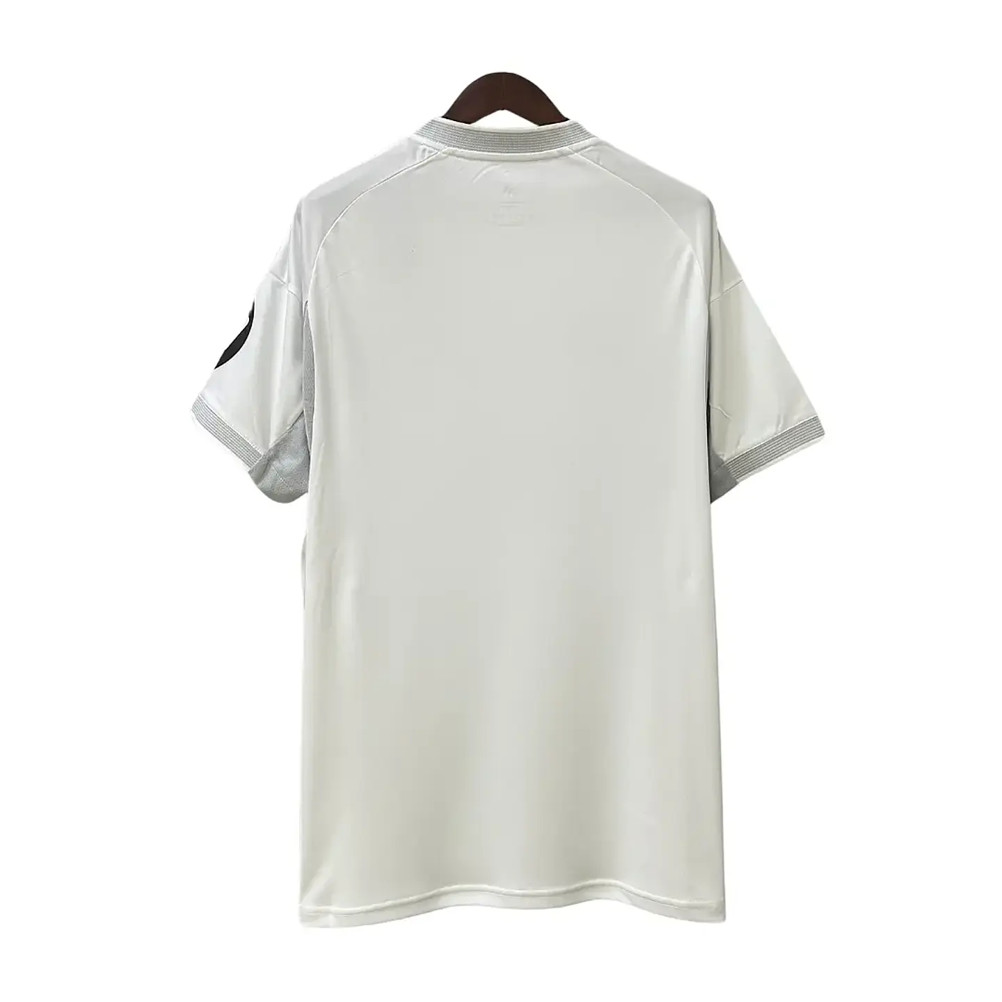 Camisola Real Madrid Principal Equipamento 25/26 2