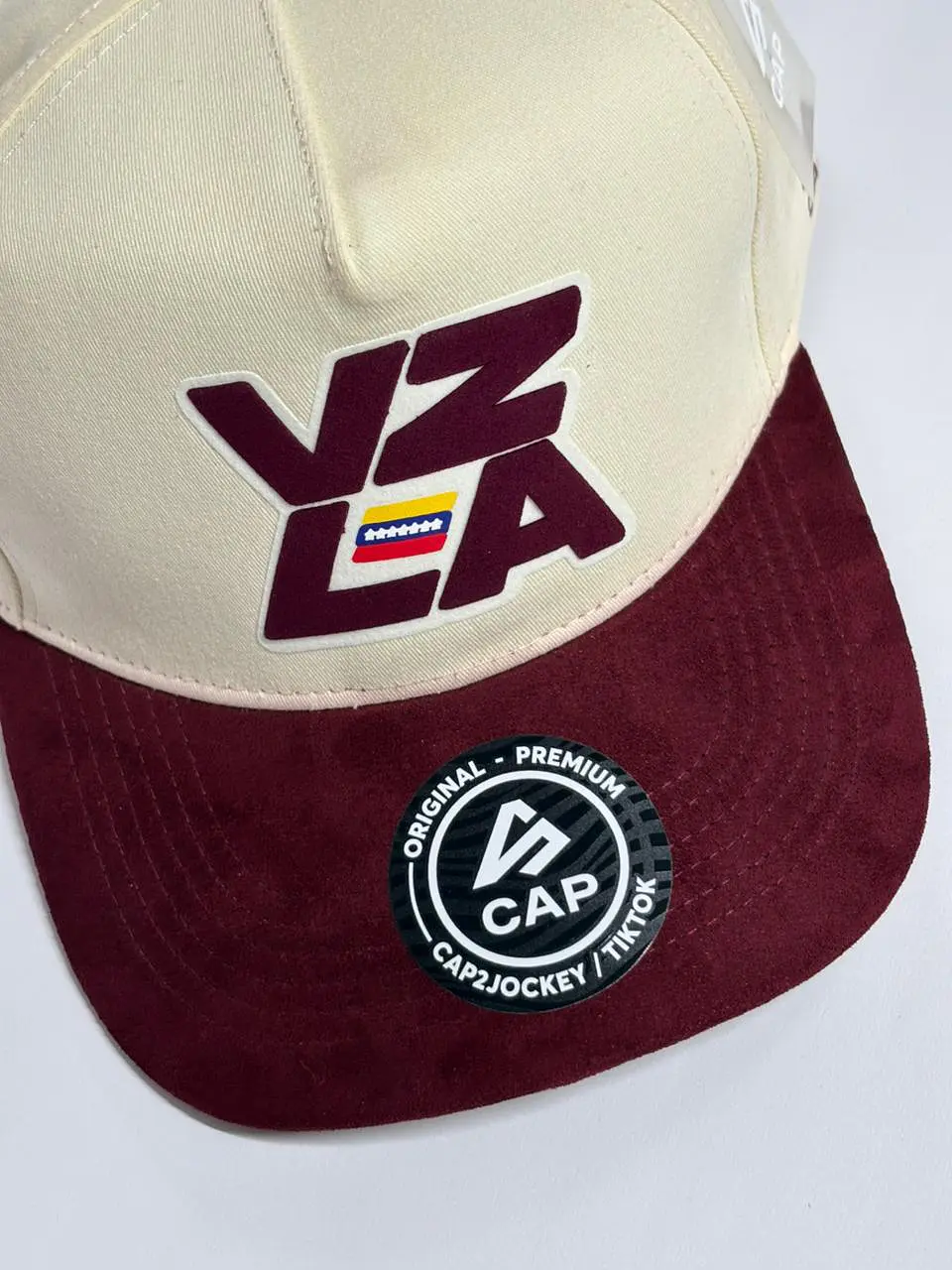 Gorra de lona 5p - Beige x burdeo /  Vzla burdeo tricolor  3