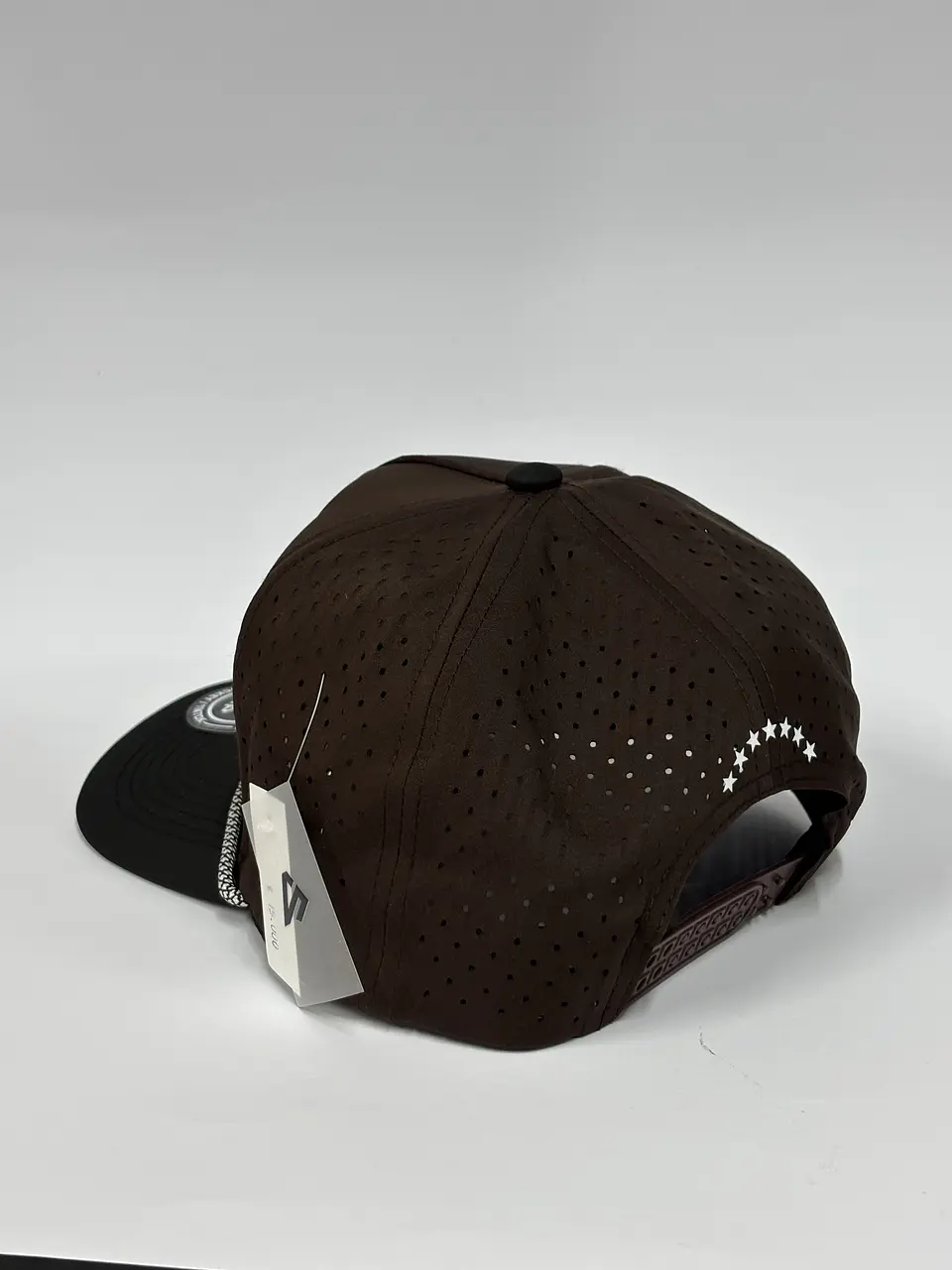 Gorra de lona 5p láser - Bicolor Marrón x Negro - VZLA 2026  2