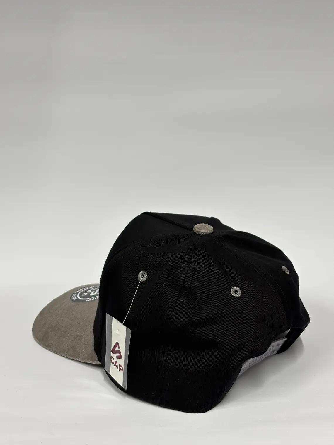 Gorra de lona 5p - Bicolor Negro x Gris / Holy Spirit  2