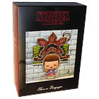 Stranger Things: Eleven VS Demogorgon Diorama            2